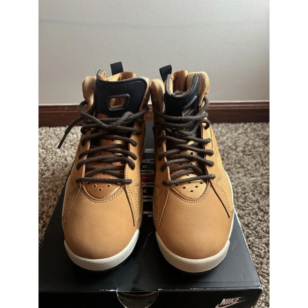 NEW Nike Jordan MVP Men Shoes, Flax/ Brown/Black/Sanddrift, DZ4475-200, Sz 8